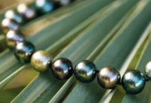 Midnight Oceans: The Complete Guide to Tahitian Pearls